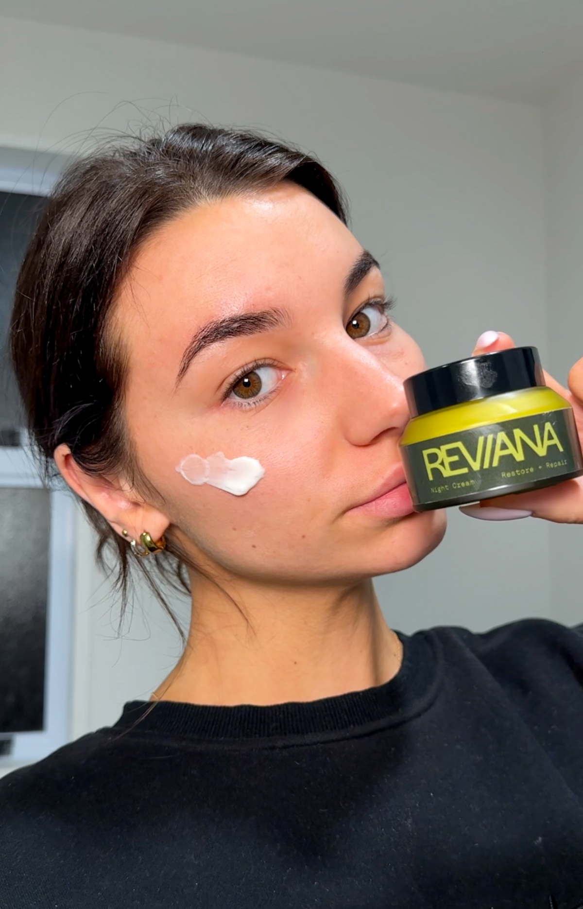 Reviana facial skincare ritual